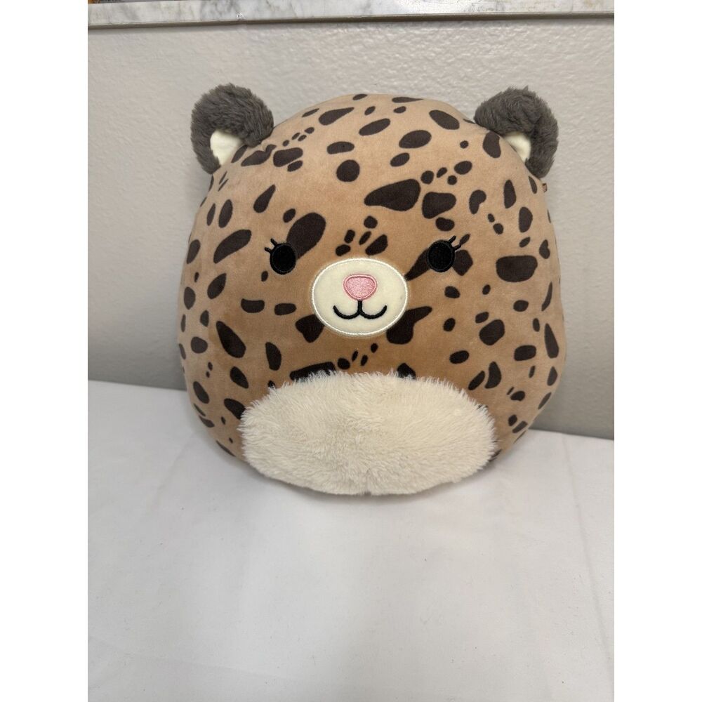 Squishmallows Lindsey Leopard Plush 8 in